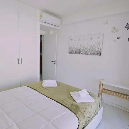 Apartment Jewels Apart Larnaca